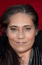 Rose Siggins como 