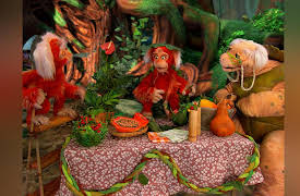 It's A Big Big World, Season 1: What a Wonderful Leaf/The Hatch