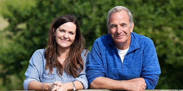 6:30 PM: Robson Green's Weekend Escapes (S4) | BBC Two | 1/15 2026