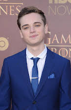 Dean-Charles Chapman como 