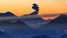 Volcanes y hombres: Guatemala - Fuego