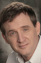 Jake Carpenter som Alberto Artuna