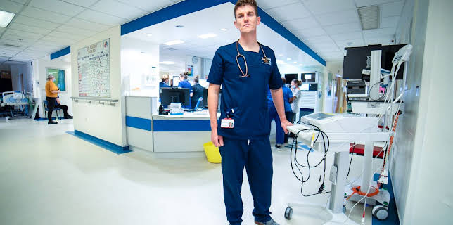 9:00 PM: A&E: Crash Scene Emergency (S1 E1) (S1) | 5 Star | 3/24 2026