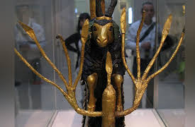 30 Masterpieces of the Ancient World: Ram Caught in a Thicket
