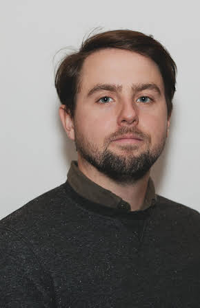 Brendan Brady as Checkout Clerk