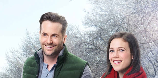 Marrying Father Christmas (2019)