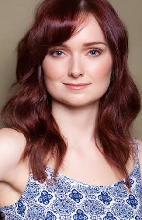 Laura Abramsen as 