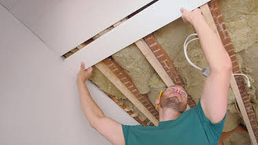 17:00: Farmhouse Facelift (S1 E8) (S1) | TV6 | 4/25 2026