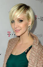 Ashlee Simpson as 
