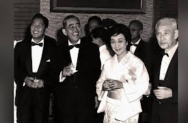 England, the 1960s, and the Triumph of the Beatles: Crossroads: The Beatles in 1966