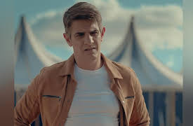 To Catch a Thief Season 1: Flashbacks