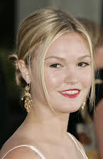 Julia Stiles como 