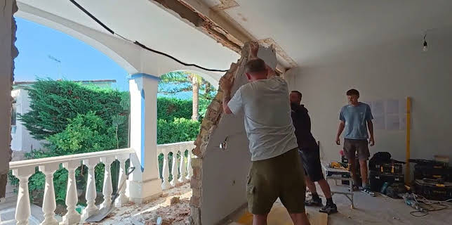 5:00 PM: Jasmine Harman's Renovation in... | Channel 4 | 11/17 2025