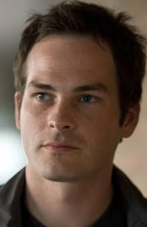 Dan Callahan as Trey Restom