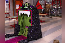 Craft Wars Season 1: Trick or Trowel