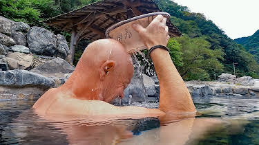 10:45: Team Bachstad i Japan: Stillheten før det store smellet | NRK 2 | 4/30 2026