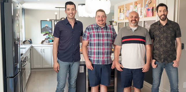 11:00 AM: Property Brothers: Forever Homes (S4 E3) (S4) | W | 11/17 2025