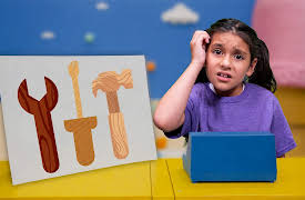 Toys and Colors Club by pocket.watch: Ellie and Jannie's Fantastic Fixer-Upper!