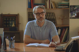 Maestro in Blue: Förnekelse