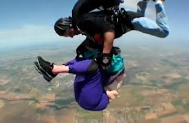 Chaos Caught on Camera: Indtrængende inferno, dristig bedstemoder, angribende lavine