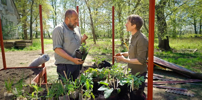 15:25: Hygge i hagen: Staudar og sniglar | NRK 2 | 3/23 2026
