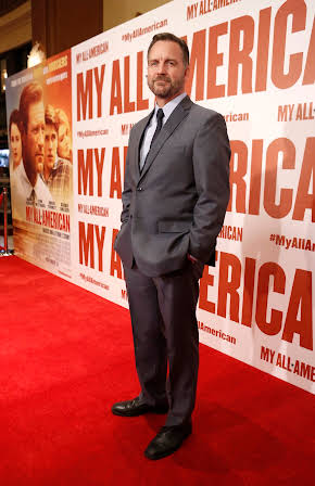 Brent Anderson as 2nd Technician