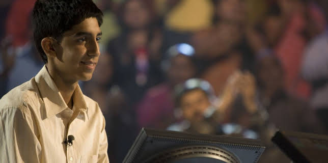 Slumdog Millionaire (2009)