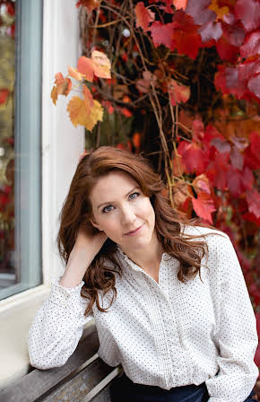 Belinda Bromilow as 