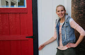 Welcome Back Potter, Season 1: Living Room With a View