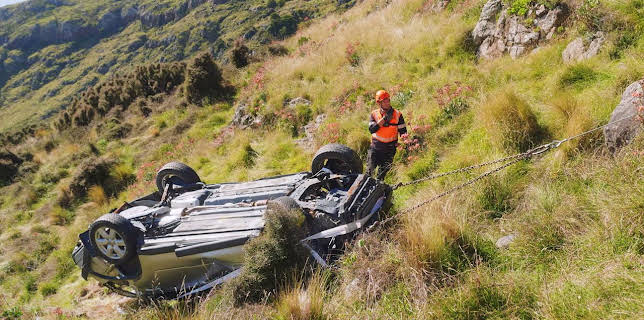 12:00 AM: Extreme Tow Truckers (S2 E2) (S2) | Paramount | 2/24 2026