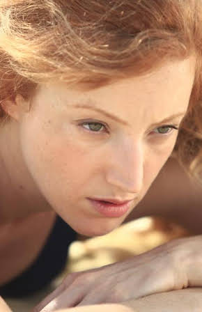 Hilla Vidor as 