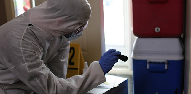 15:00: Blood Runs Cold (S1 E4) (S1) | Investigation Discovery | 12/2 2025