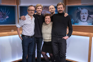 23:30: Brille (S9 E7) (S9) | TVNorge | 7/23 2026