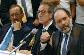 Vendetta: Sanning, lögner och maffian: Fällor och konspirationer