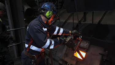 12:10: Gruvan (S2 E2) (S2) | TV3 | 4/4 2026