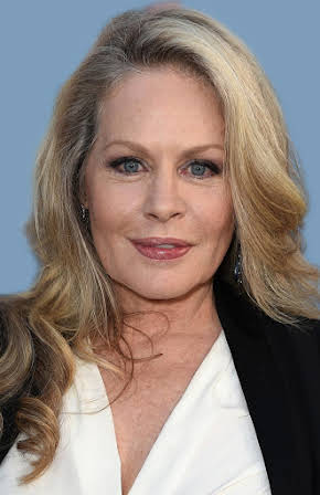 Beverly D'Angelo as 