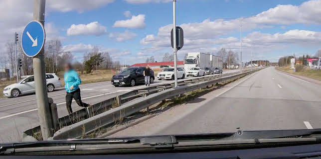 13:55: Fanget på politiets kamera Sverige (S2 E20) (S2) | MAX | 1/14 2026