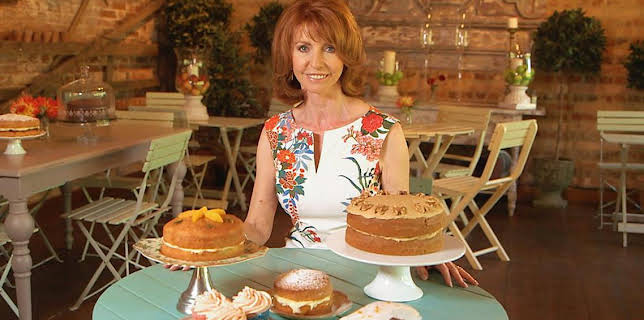 3:05 PM: Best Bakes Ever (S1 E8) (S1) | BBC Two | 12/16 2025