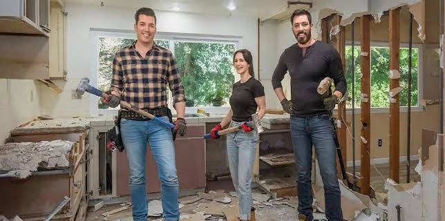 16:30: Celebrity DIY - Stars packen an | Sixx | 12/25 2025