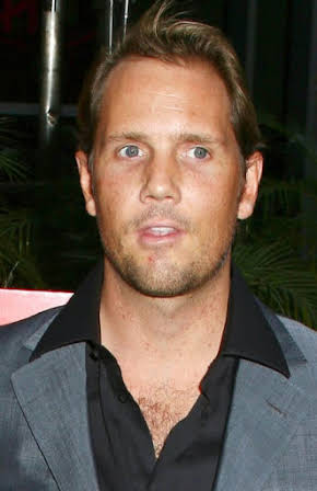 Marcus Thomas as 