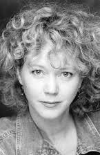 Alexandra Amini como Patty