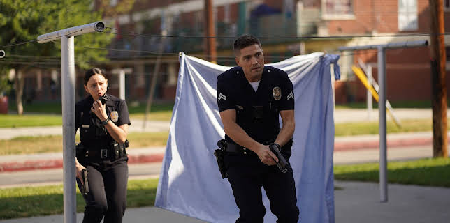 04:10: The Rookie (S3 E5) (S3) | Viasat Series | 11/11 2025