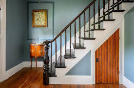 Houses With History, Season 1: The One With the Pumpkin Pine Floors