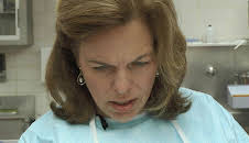 Dr. G - Beruf: Gerichtsmedizinerin