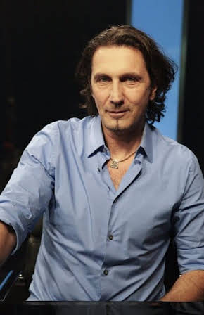 Patrick Tatopoulos as 