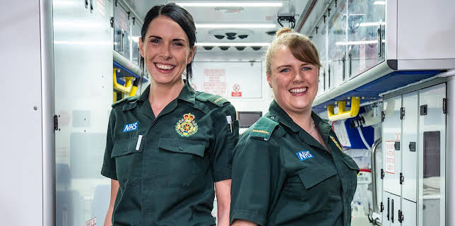 2:20 AM: 999: On the Front Line | More 4 | 12/25 2025