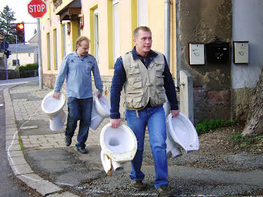 08:00: Der Trödeltrupp - Das Geld liegt im Keller (S8 E1) (S8) | RTL 2 | 6/18 2026