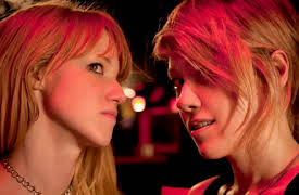 Girl/Girl Scene Flashback: The Flower of Carnage