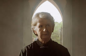 The English Neighborhood, Season 1: Episode 3