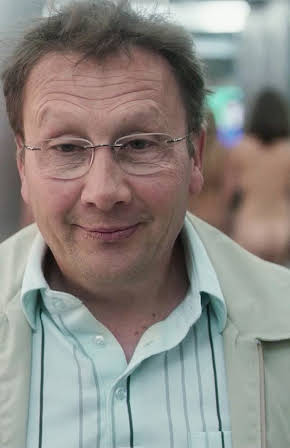 Serge Larivière as Marc